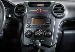 Kia Carens 2010, 166 126 км, 1.6 л, 126 л.с., фото 4