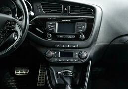 Kia Ceed 2014, 128 345 км, 1.6 л, 129 л.с., фото 1
