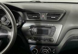 Kia Rio 2012, 142 574 км, 1.6 л, 123 л.с., фото 2