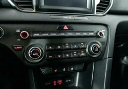 Kia Sportage 2018, 88 618 км, 2.0 л, 150 л.с., фото 3