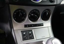 Mazda 3 2009, 150 244 км, 1.6 л, 105 л.с., фото 3