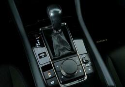Mazda 3 2019, 70 216 км, 1.5 л, 120 л.с., фото 2