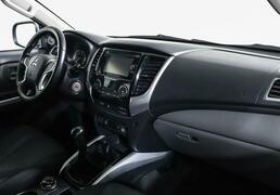 Mitsubishi L200 2017, 91 341 км, 2.4 л, 154 л.с., фото 2