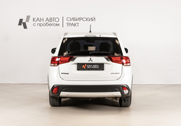 Mitsubishi Outlander 2016, 181 420 км, 2.0 л, 146 л.с., фото 4