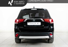 Mitsubishi Outlander 2018, 138 438 км, 2.0 л, 146 л.с., фото 4