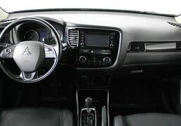 Mitsubishi Outlander 2017, 99 856 км, 2.0 л, 146 л.с., фото 3