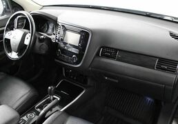 Mitsubishi Outlander 2017, 99 856 км, 2.0 л, 146 л.с., фото 4