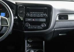 Mitsubishi Outlander 2016, 109 232 км, 2.0 л, 146 л.с., фото 2