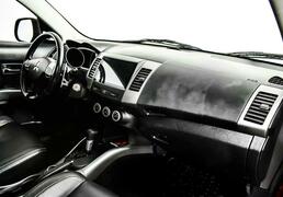 Mitsubishi Outlander 2008, 181 576 км, 3.0 л, 220 л.с., фото 1