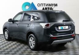 Mitsubishi Outlander 2014, 129 635 км, 2.0 л, 146 л.с., фото 3