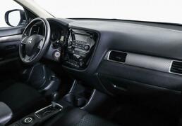 Mitsubishi Outlander 2014, 129 635 км, 2.0 л, 146 л.с., фото 2