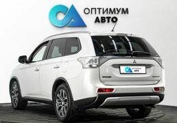 Mitsubishi Outlander 2014, 121 563 км, 2.4 л, 167 л.с., фото 2