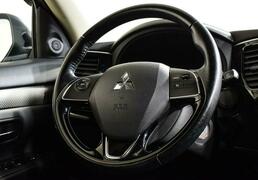 Mitsubishi Outlander 2015, 118 346 км, 2.0 л, 146 л.с., фото 1