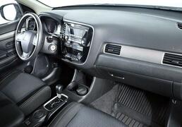 Mitsubishi Outlander 2016, 107 134 км, 2.0 л, 146 л.с., фото 1
