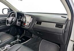 Mitsubishi Outlander 2019, 73 387 км, 2.0 л, 146 л.с., фото 2