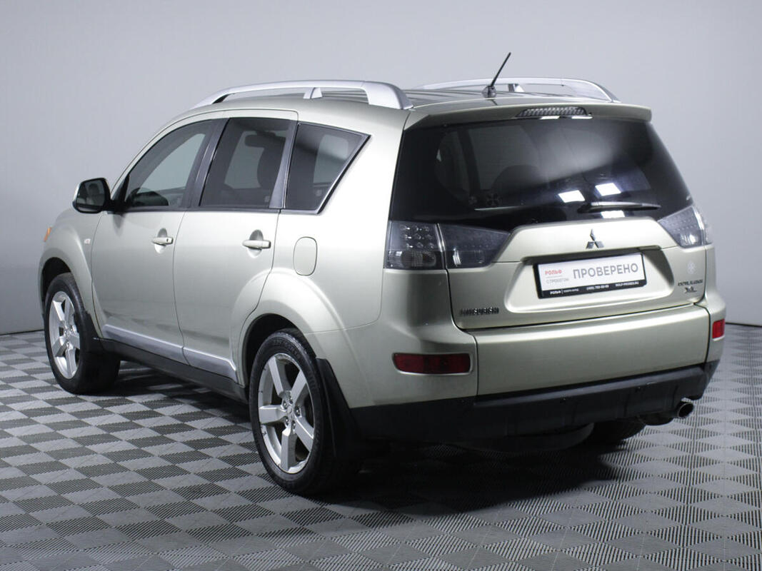 Mitsubishi outlander 2008