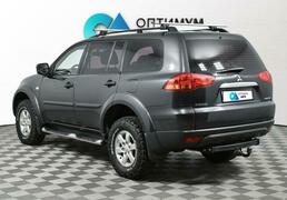 Mitsubishi Pajero Sport 2012, 141 245 км, 2.5 л, 178 л.с., фото 1