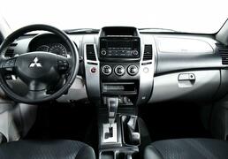 Mitsubishi Pajero Sport 2015, 116 524 км, 2.5 л, 178 л.с., фото 4