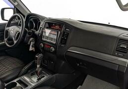 Mitsubishi Pajero 2011, 150 245 км, 3.0 л, 178 л.с., фото 4