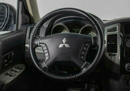 Mitsubishi Pajero 2015, 110 324 км, 3.0 л, 178 л.с., фото 2