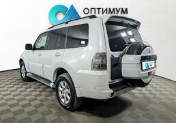 Mitsubishi Pajero 2013, 135 475 км, 3.0 л, 178 л.с., фото 2