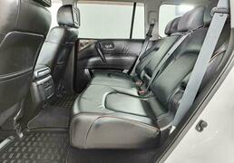 Nissan Patrol 2010, 163 646 км, 5.6 л, 405 л.с., фото 3