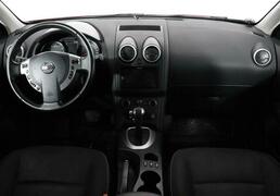 Nissan Qashqai 2013, 131 896 км, 1.6 л, 117 л.с., фото 2