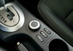Nissan Qashqai 2013, 131 459 км, 2.0 л, 141 л.с., фото 3