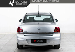Opel Astra 2013, 141 250 км, 1.6 л, 116 л.с., фото 4