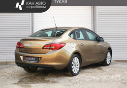 Opel Astra 2013, 188 500 км, 1.4 л, 140 л.с., фото 3