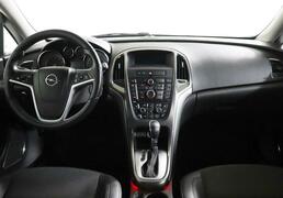 Opel Astra 2012, 141 457 км, 1.6 л, 180 л.с., фото 3