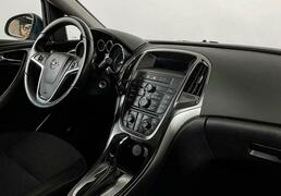 Opel Astra 2012, 142 435 км, 1.6 л, 115 л.с., фото 3