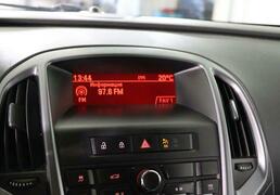 Opel Astra 2012, 140 534 км, 1.6 л, 115 л.с., фото 1