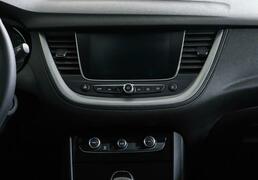Opel Grandland X 2019, 71 458 км, 1.5 л, 130 л.с., фото 2
