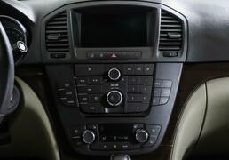 Opel Insignia 2013, 131 457 км, 2.0 л, 220 л.с., фото 4