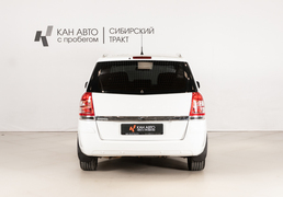 Opel Zafira 2013, 249 703 км, 1.8 л, 140 л.с., фото 4