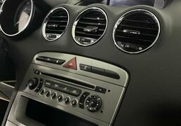 Peugeot 408 2013, 134 345 км, 1.6 л, 150 л.с., фото 4