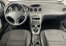 Peugeot 408 2013, 136 353 км, 1.6 л, 110 л.с., фото 4