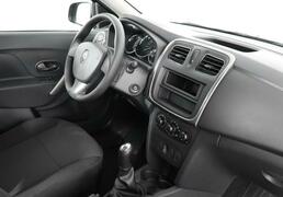 Renault Logan 2017, 91 452 км, 1.6 л, 82 л.с., фото 3