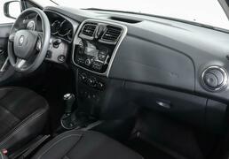 Renault Logan 2017, 93 564 км, 1.6 л, 102 л.с., фото 2