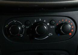 Renault Logan 2020, 61 248 км, 1.6 л, 102 л.с., фото 4