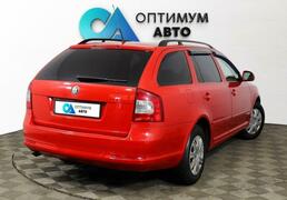 Skoda Octavia 2010, 163 479 км, 1.6 л, 102 л.с., фото 3