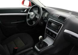 Skoda Octavia 2010, 163 479 км, 1.6 л, 102 л.с., фото 1