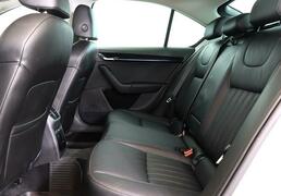 Skoda Octavia 2019, 71 199 км, 1.8 л, 180 л.с., фото 4