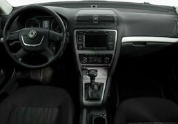 Skoda Octavia 2011, 153 642 км, 1.4 л, 122 л.с., фото 3