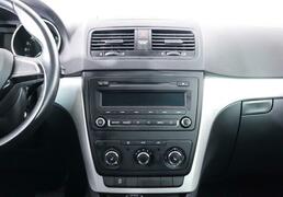 Skoda Yeti 2014, 123 185 км, 1.4 л, 122 л.с., фото 2