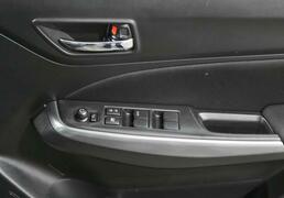 Suzuki Swift 2016, 105 375 км, 1.0 л, 102 л.с., фото 4