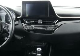 Toyota C-HR 2018, 89 726 км, 2.0 л, 148 л.с., фото 2
