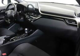 Toyota C-HR 2018, 81 692 км, 2.0 л, 148 л.с., фото 3