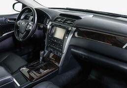 Toyota Camry 2014, 122 683 км, 2.5 л, 181 л.с., фото 2